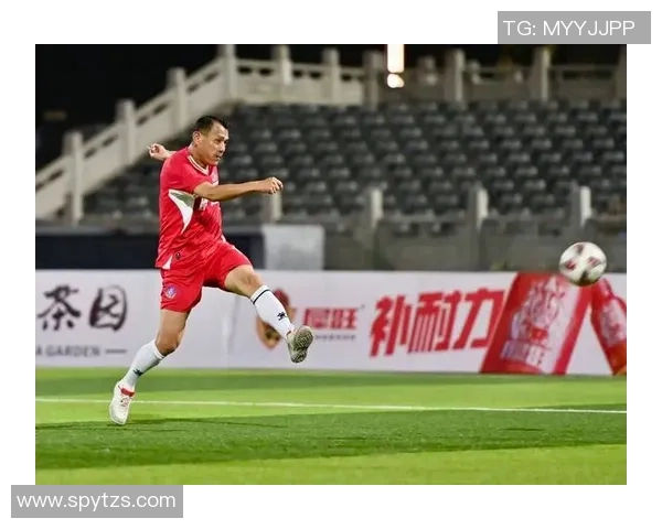 重庆足球队耐力分析揭示球队在比赛中的持久力与表现差异